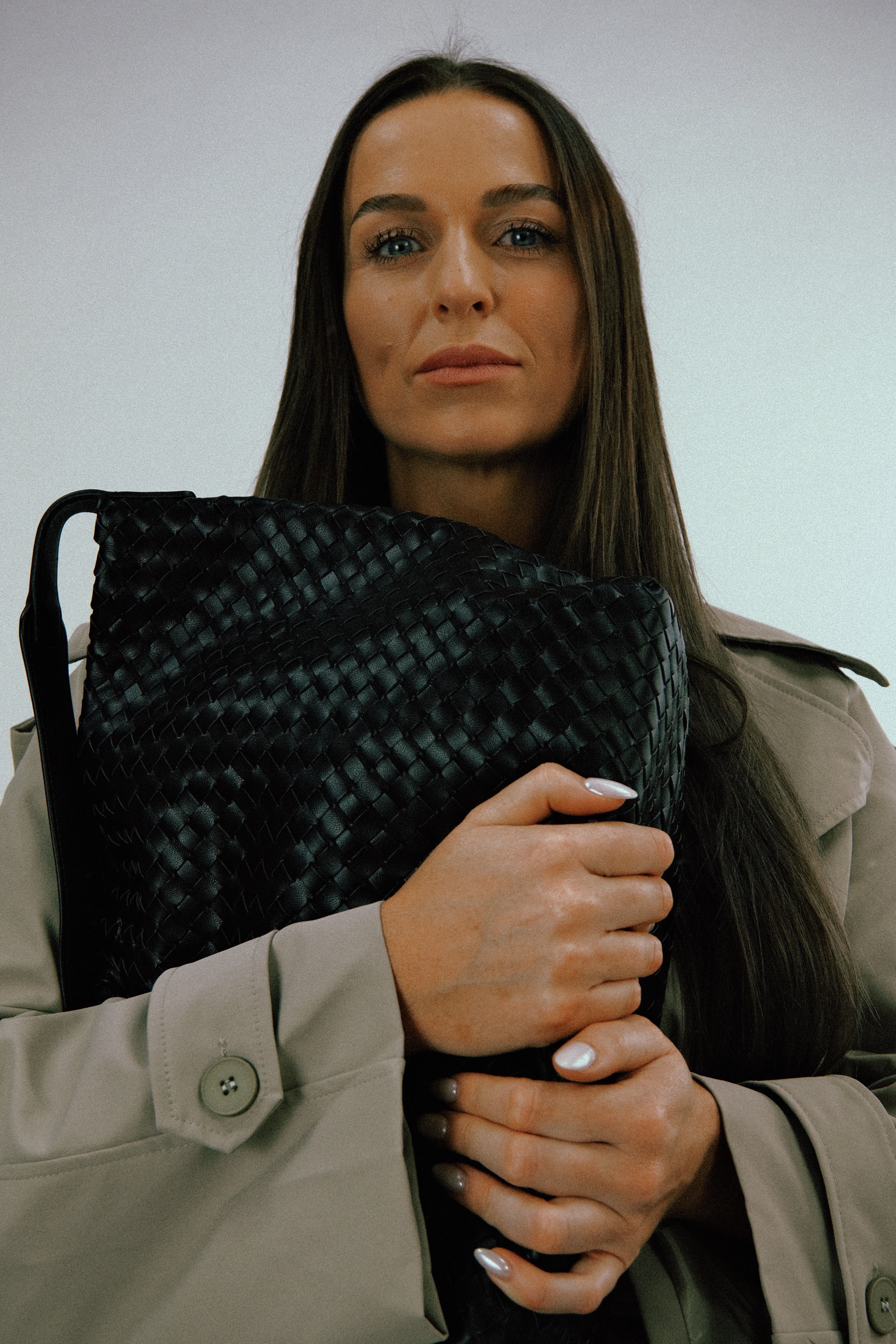 Signature (V) Leather Bag