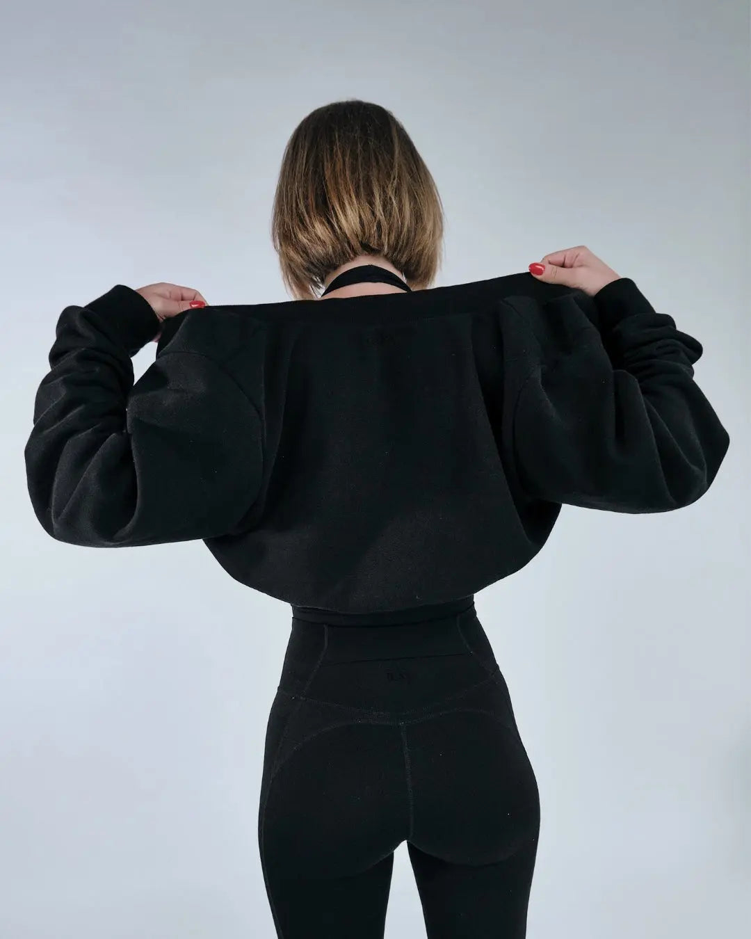 Ease Crop Cardigan te'sy