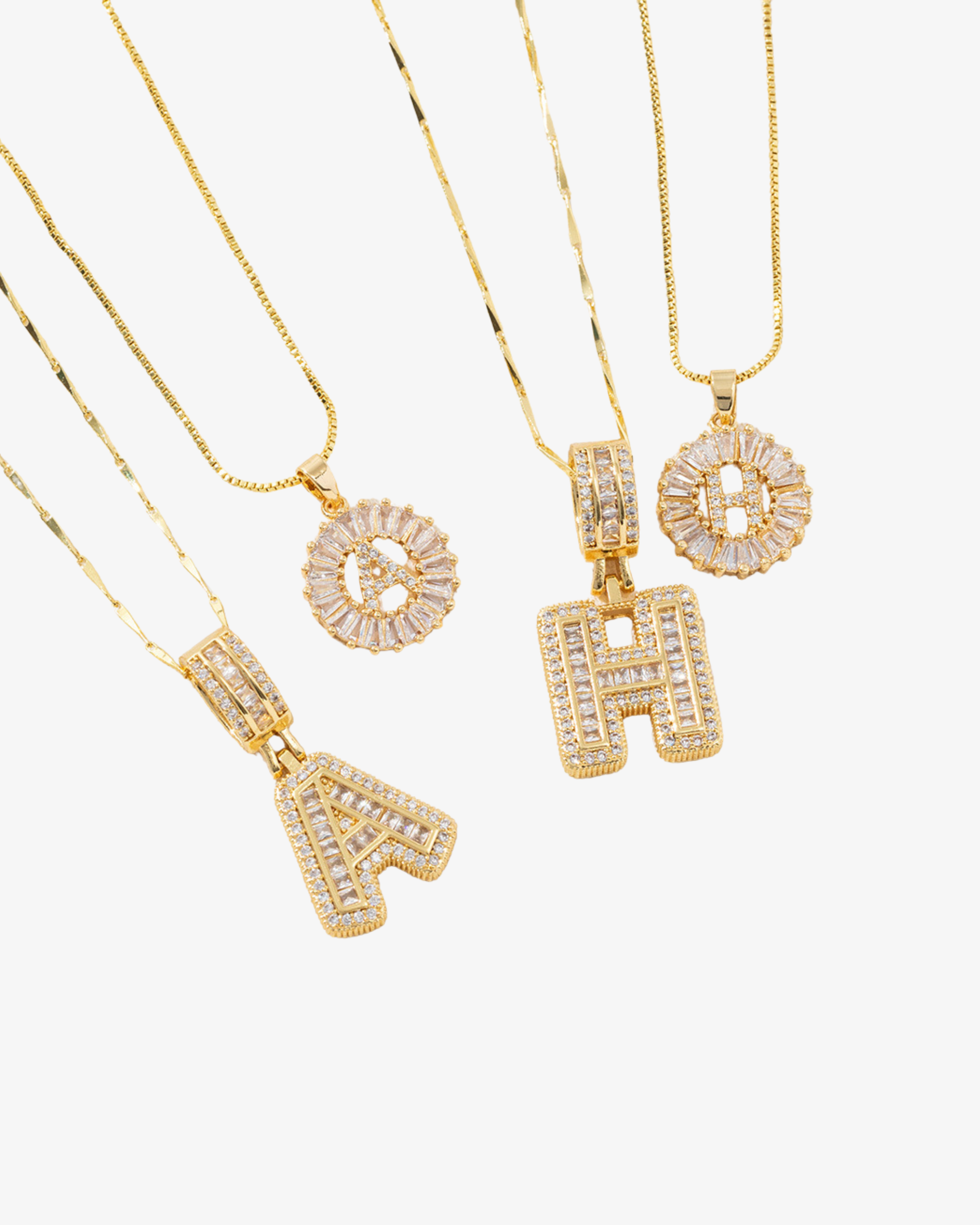 Signature Initialen Ketten Set für Damen – modisches Halsketten Duo mit Buchstaben Anhänger – personalisierbarer Damen Schmuck im minimalistischen Design für individuelle, elegante Looks